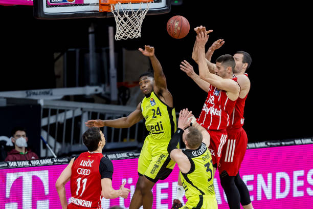 动的背后 动的背后