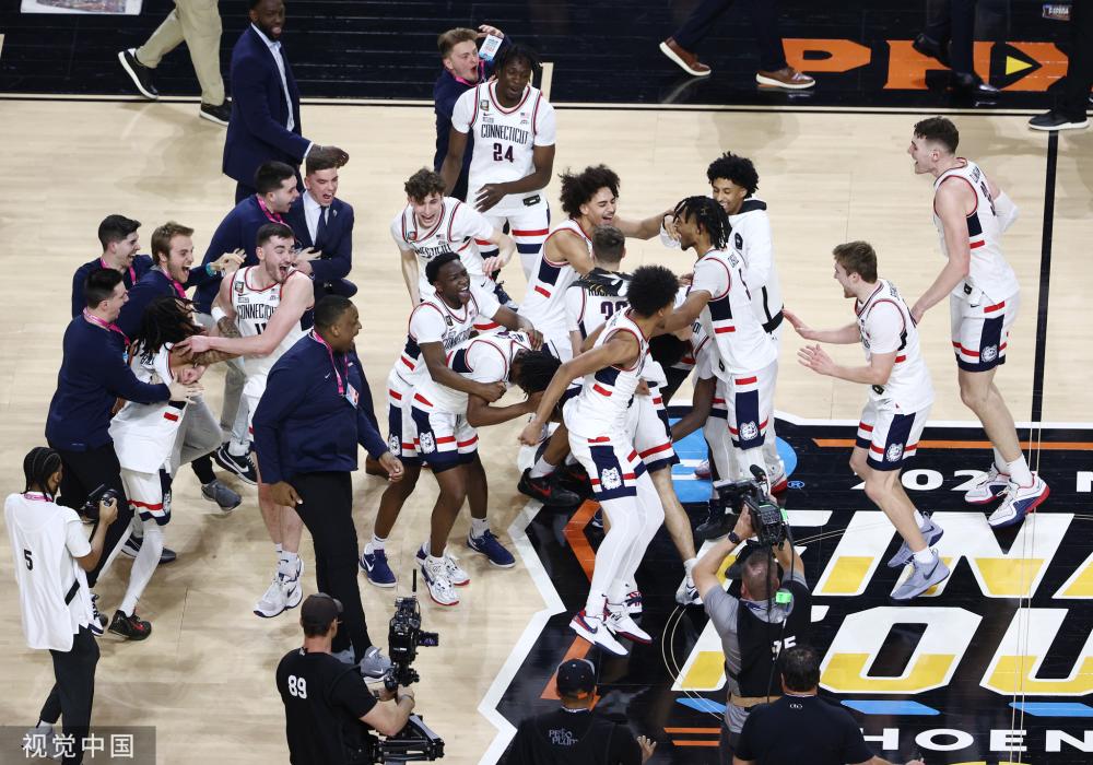 连续4届进 连续4届进