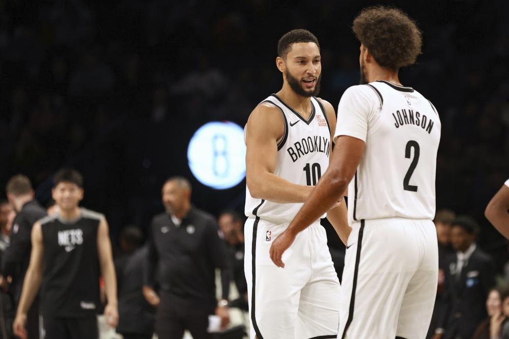 他不仅在乎 他不仅在乎