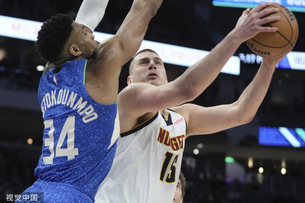 年轻球员中 年轻球员中